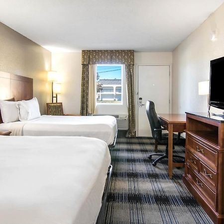 Americas Best Value Inn Perry Eksteriør billede