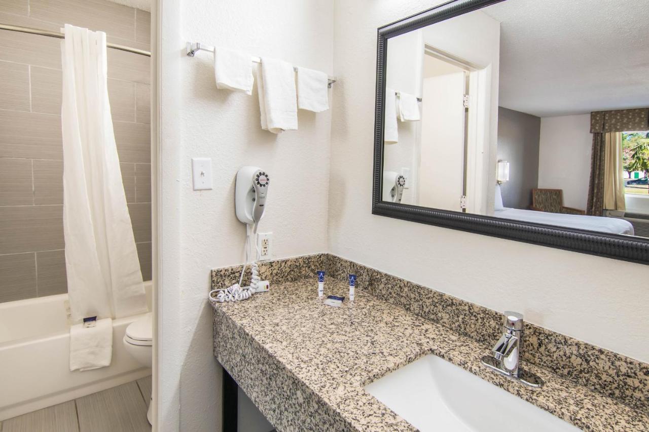 Americas Best Value Inn Perry Eksteriør billede