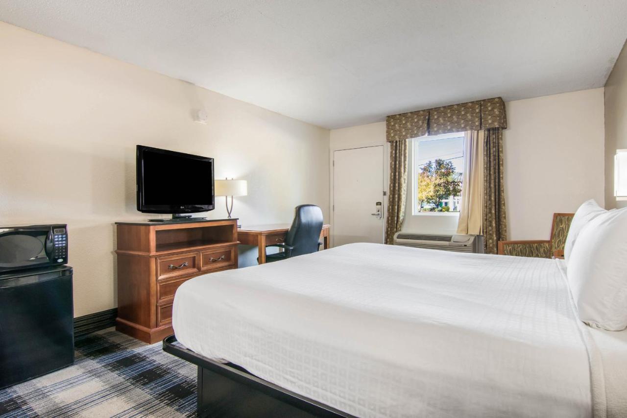 Americas Best Value Inn Perry Eksteriør billede