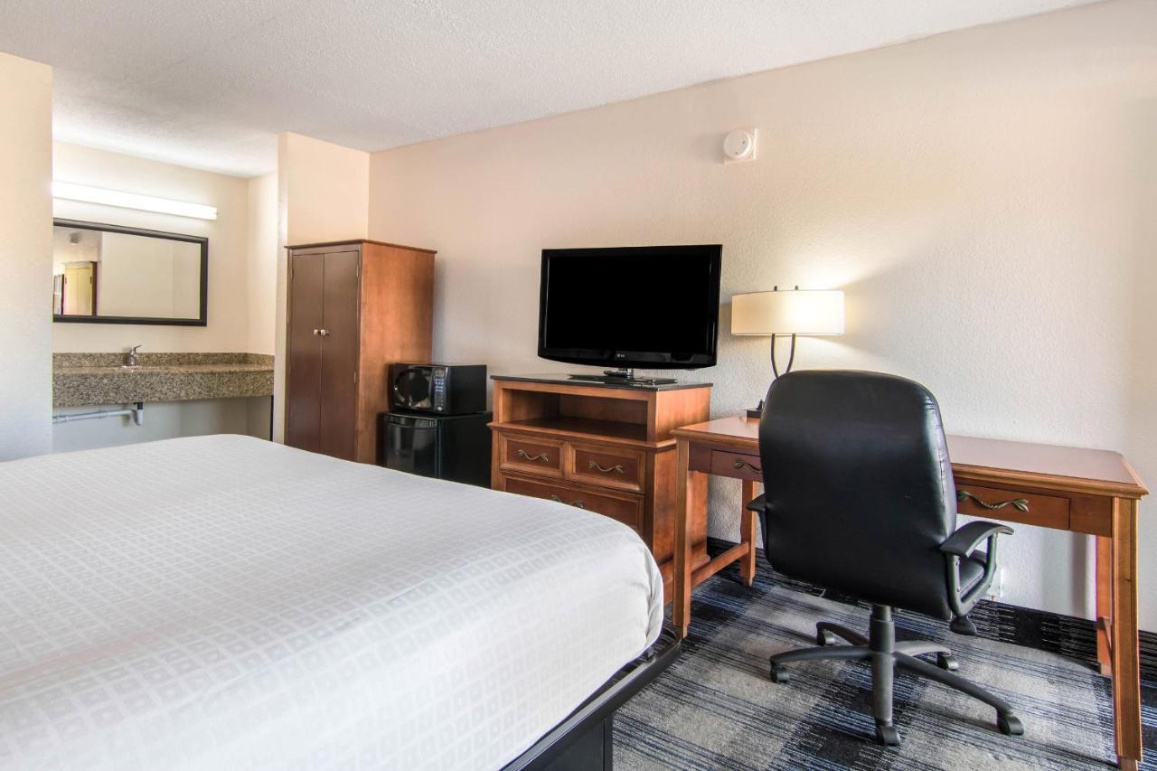 Americas Best Value Inn Perry Eksteriør billede